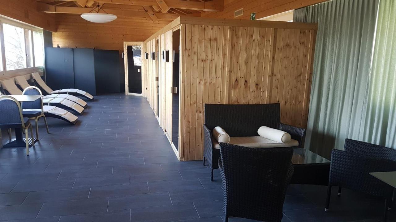Hotel Crystal Аделбоден Екстериор снимка