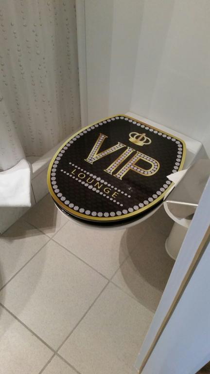 Hotel Crystal Аделбоден Екстериор снимка